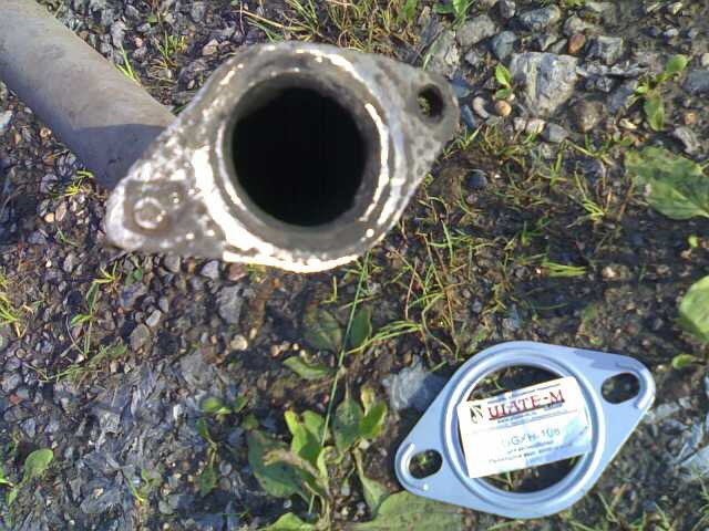 Замена прокладки глушителя. — Hyundai Accent (2G), 1,5 л, 2003 года ...