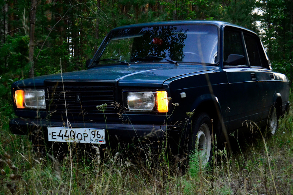 Ваз 21070. Lada 2107. Lada 21070. Американские габариты ВАЗ 2107.