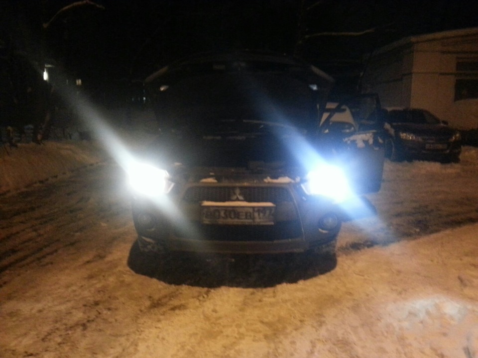 Китайские радости — Mitsubishi Outlander XL, 2 л, 2010 года | просто ...