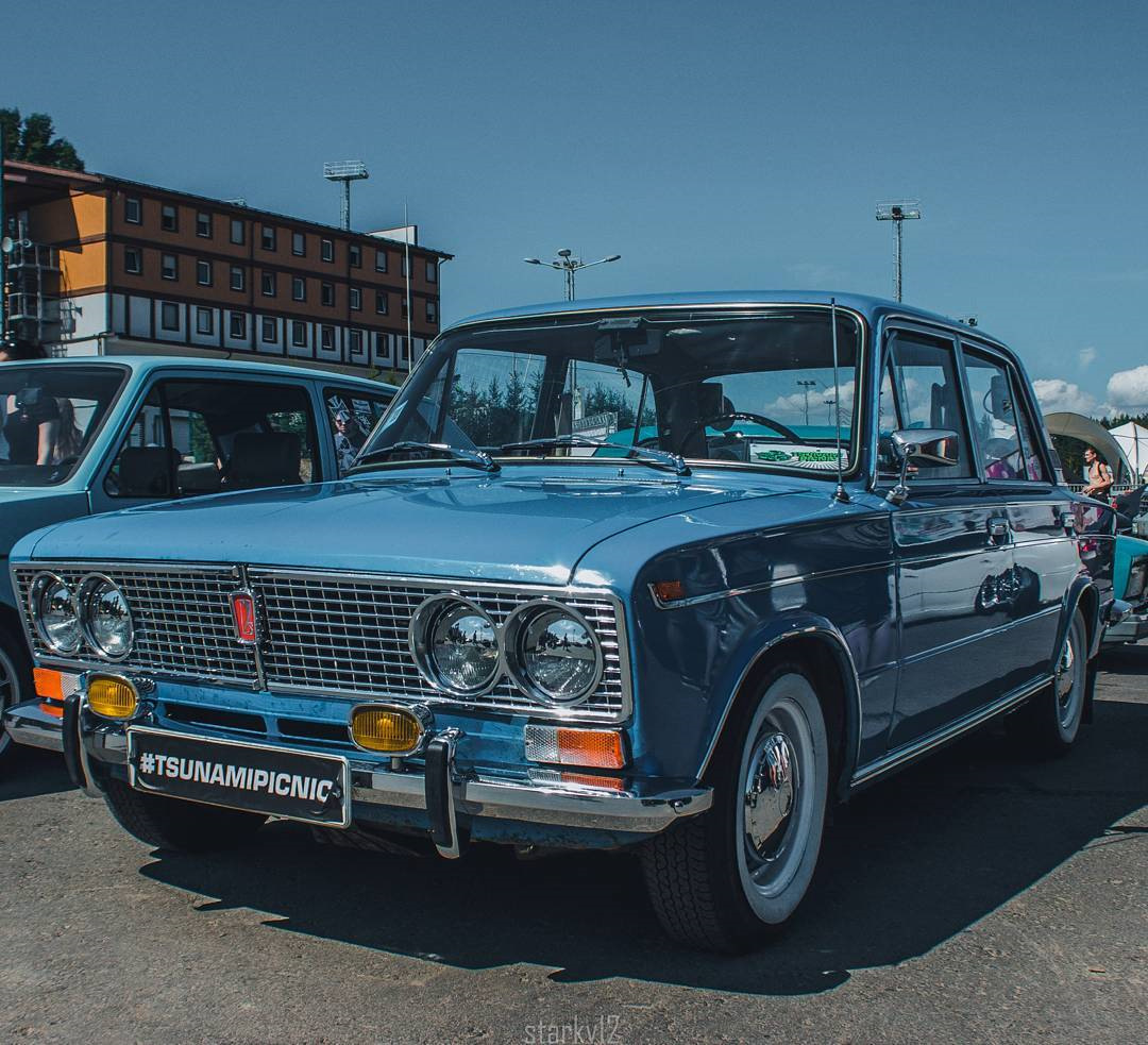 Будет ли ваз. ВАЗ-2103 седан. Lada 2103. ВАЗ 2103 хэтчбек. ВАЗ 2103 Люкс.