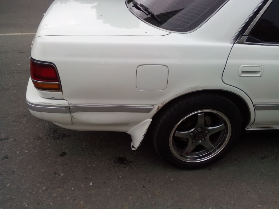 Маленькое Дтп. Чайзер оказался крепче. Люблю крепкие машины — Toyota ...