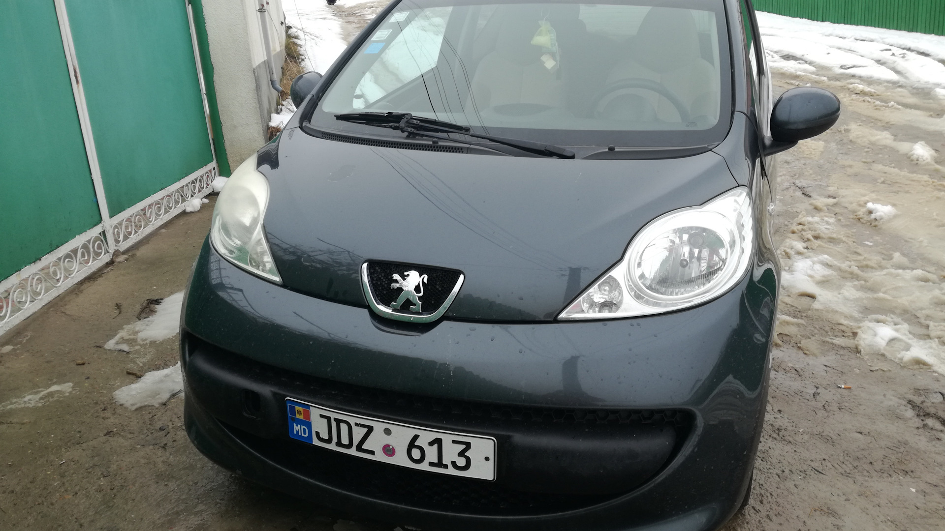 Peugeot 107 1.0 бензиновый 2006 | 