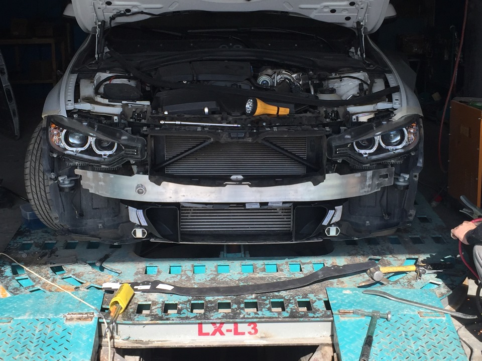 Бмв 3 как поменять передний бампер М пакет установлен) - BMW 3 series (F30), 0,5 л, 2014 года тюнинг DRIVE2