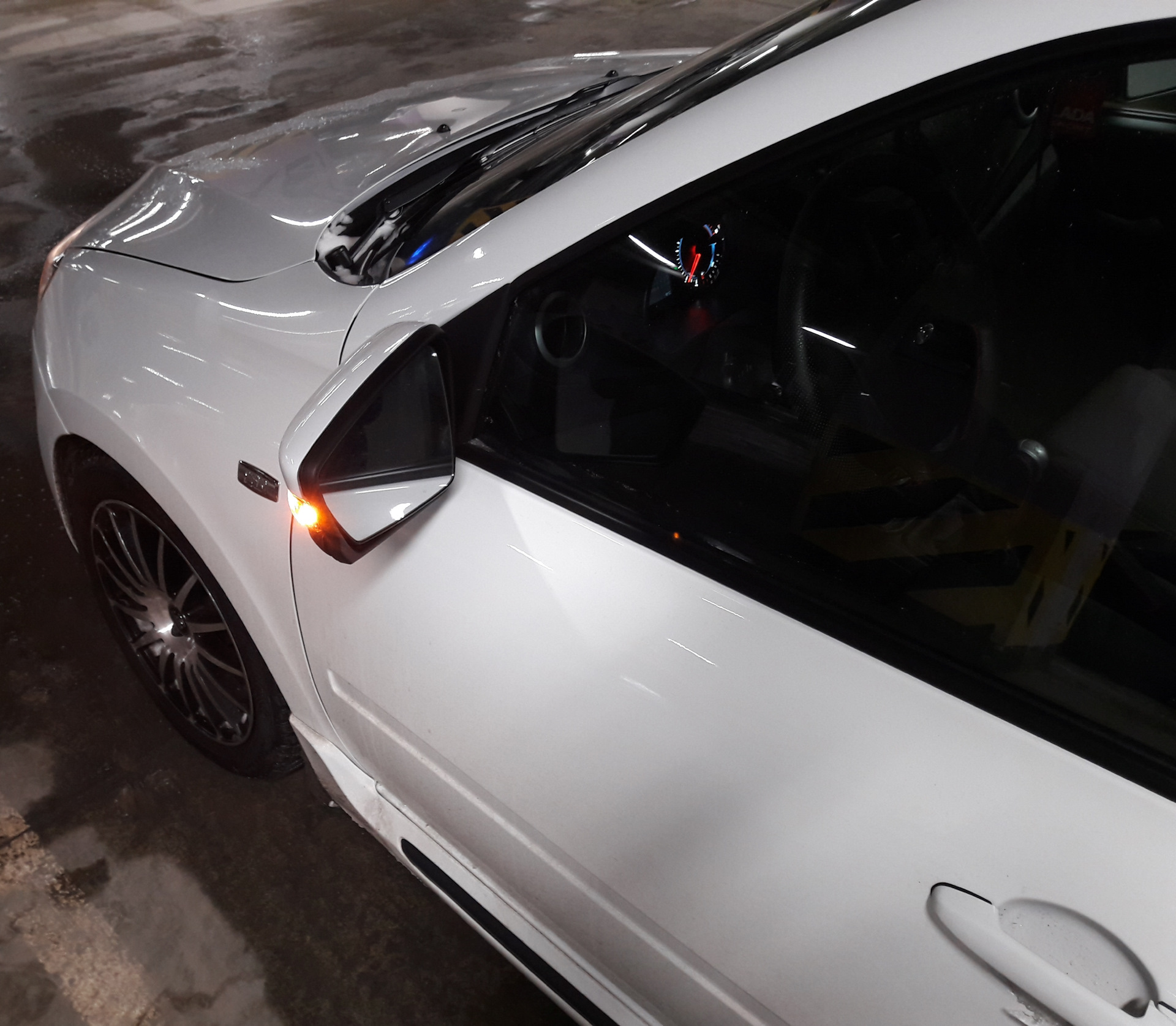 Подключение повторителей в зеркалах — Lada Калина Спорт (2G), 1,6 л ...