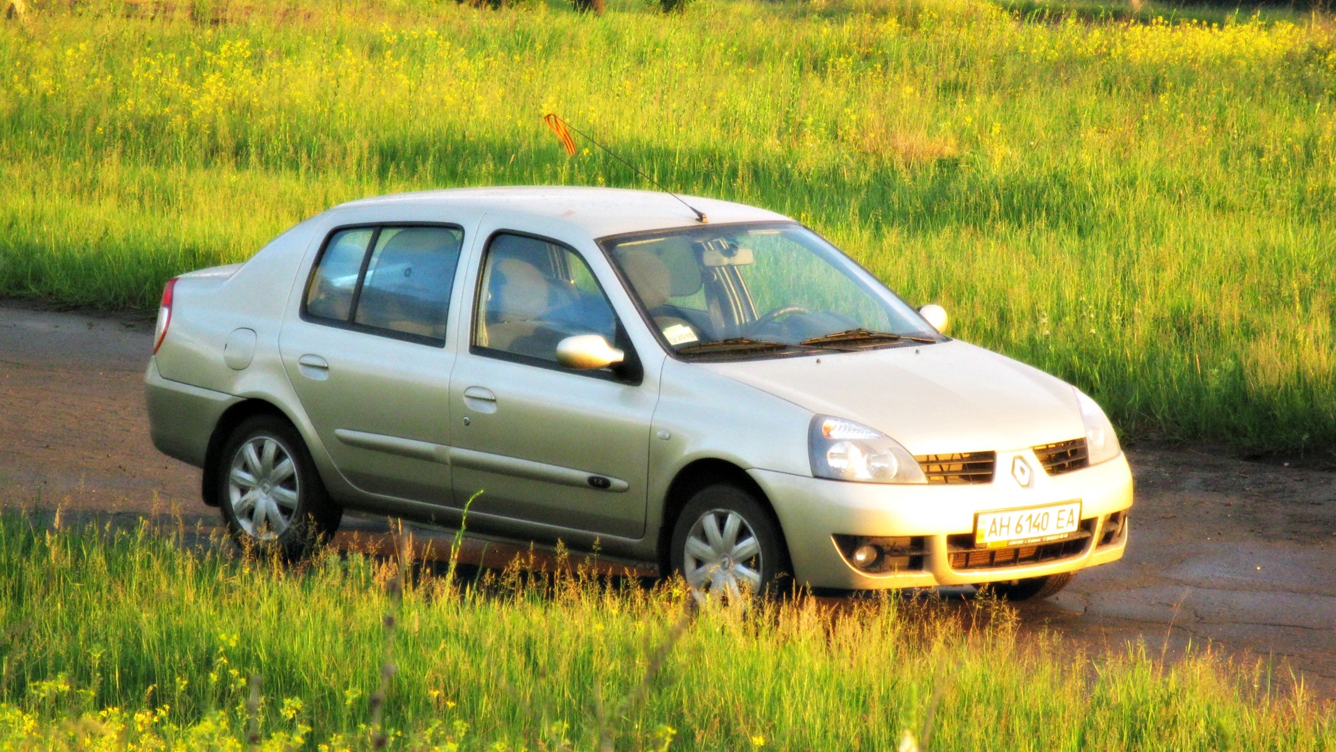 Renault symbol 1.4