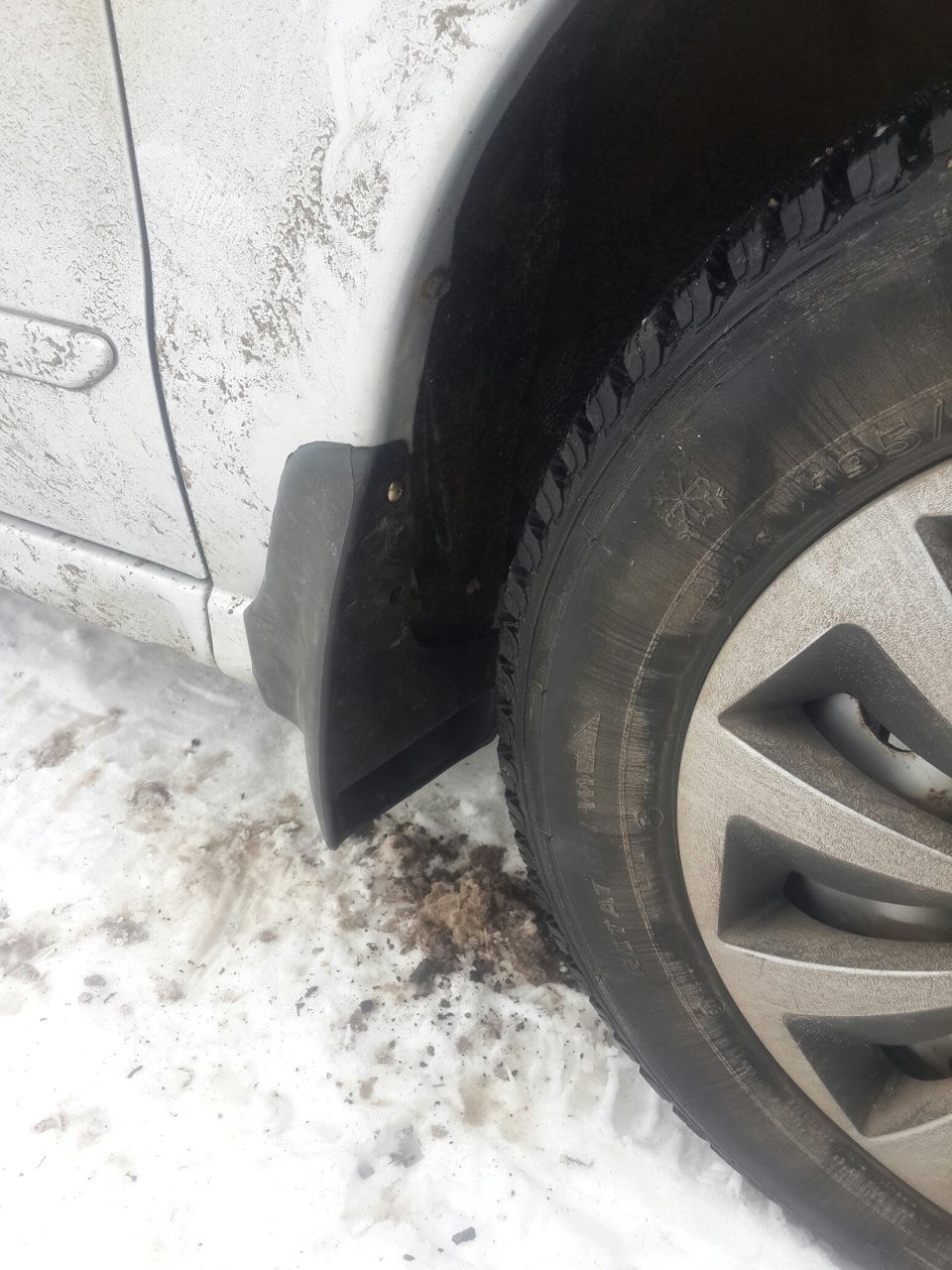 Брызговики — Mitsubishi Galant (8G), 2,4 л, 2002 года | тюнинг | DRIVE2