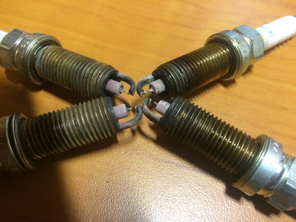 расположение свечей зажигания на субару