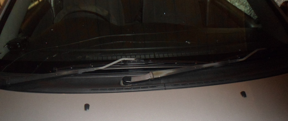 Покраска дворников (поводков) — Toyota Corolla (120), 1,5 л, 2002 года ...