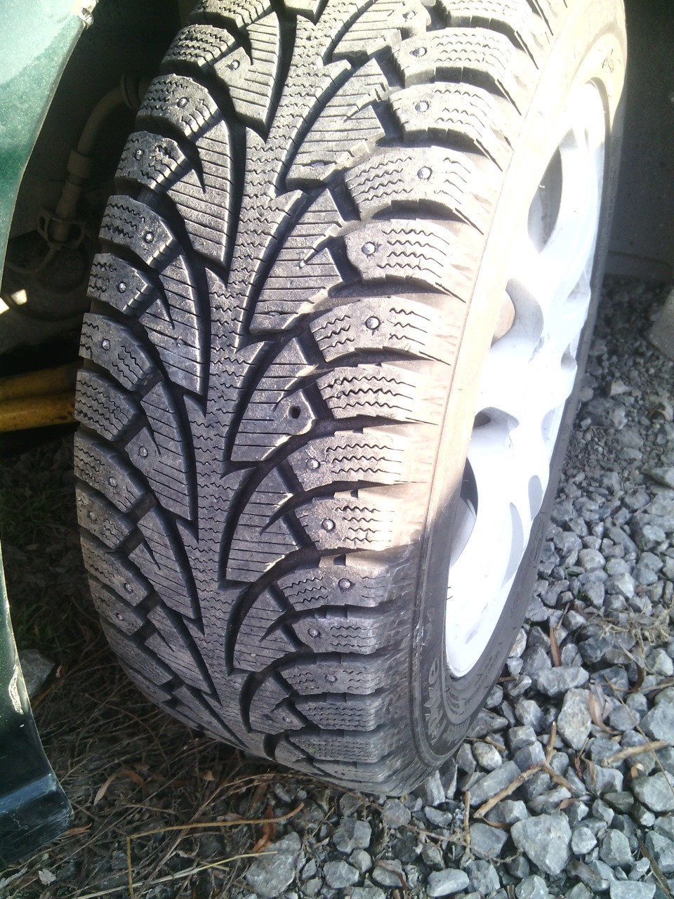 Шины hankook winter i pike. Hankook Winter i Pike w409. Hankook w409 шип. Hankook i Pike w 409. W409 Hankook 175/65 r14.