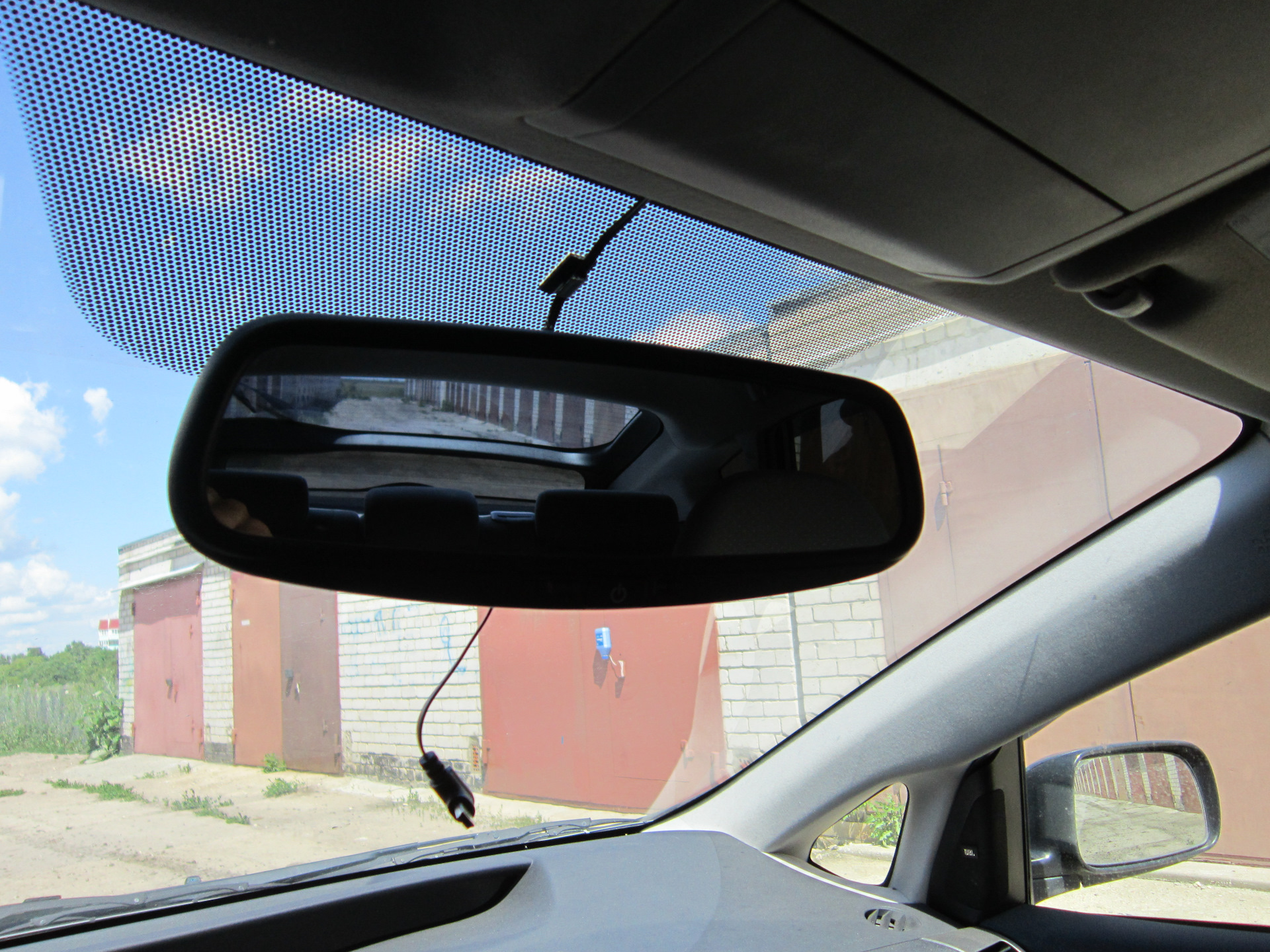 Автозатемнение зеркала заднего. Mondeo 4 зеркало с автозатемнением. Зеркалом салона Мондео 3.