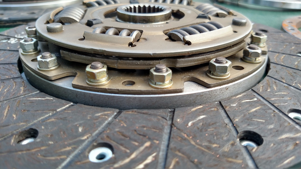 Поменял диск сцепления. — Porsche 924, 2 л, 1980 года | своими руками ...