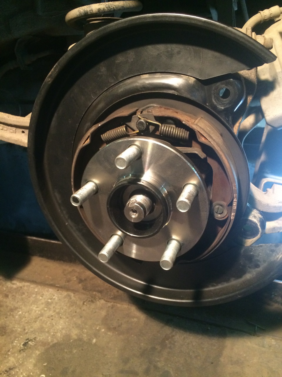 Как поменять полуступицу заднюю на субару покемон