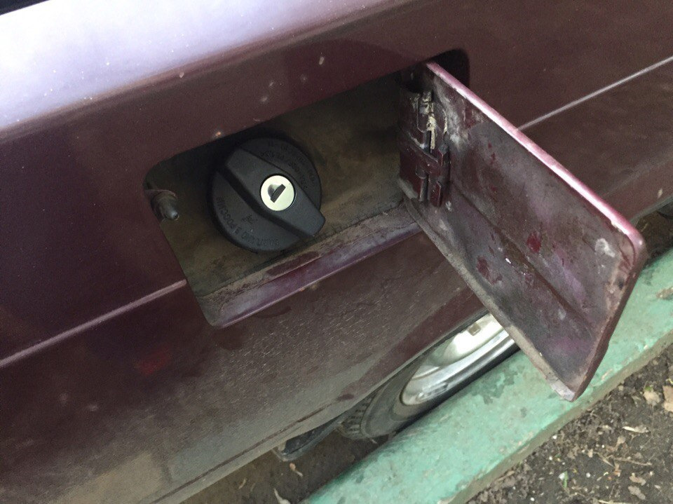 Слили бензин — Lada 21053, 1,4 л, 2006 года | аксессуары | DRIVE2