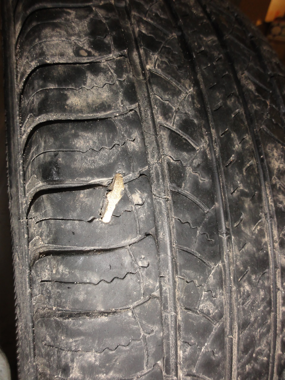 Пробил колесо, но чем))?Ответ на фотках ) — Suzuki Grand Vitara (2G), 2 ...