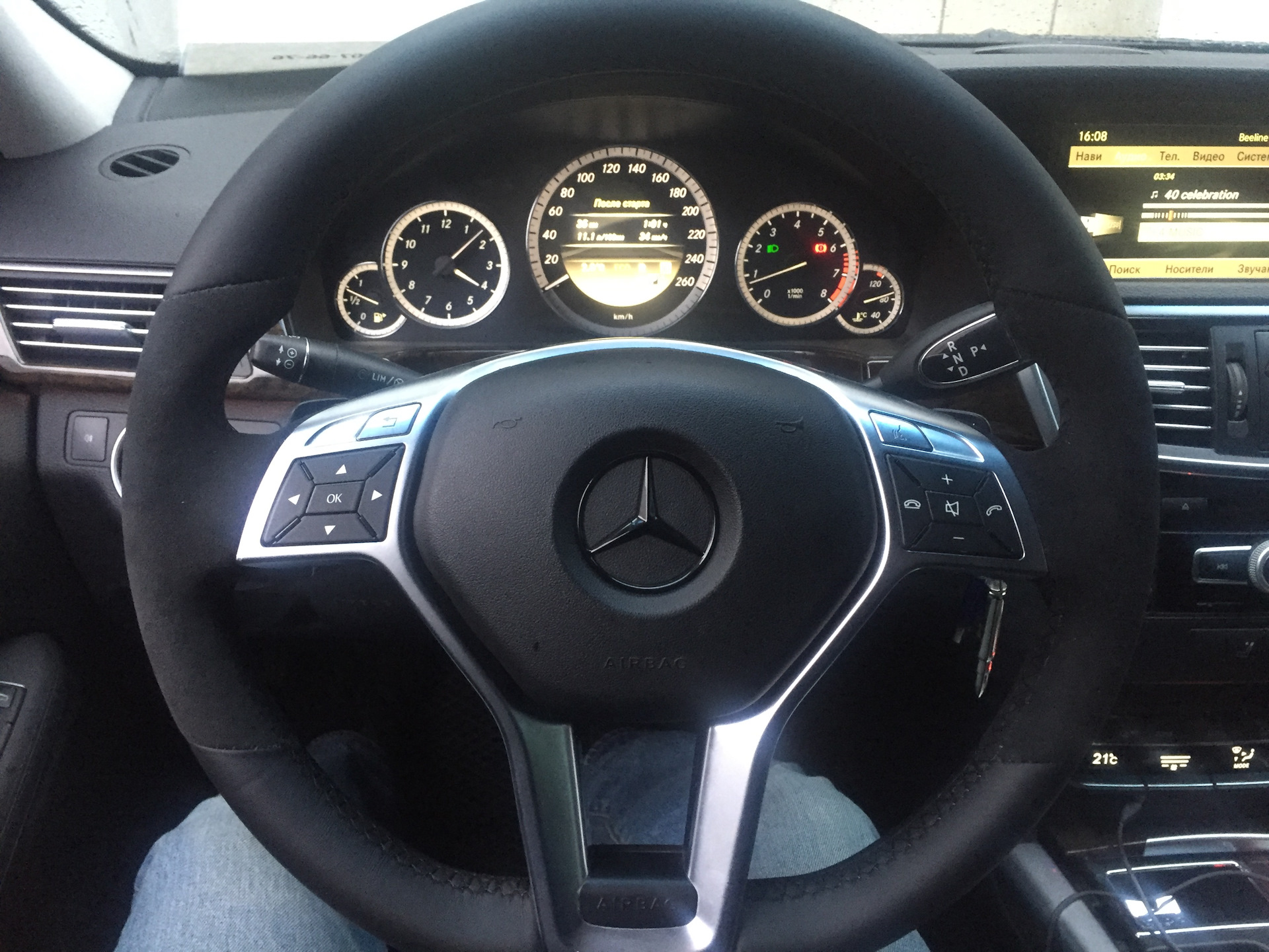 Как снять руль мерседес 212 Пошив руля в наппу и алькантару. - Mercedes-Benz E-class (W212), 1,8 л, 2012 год