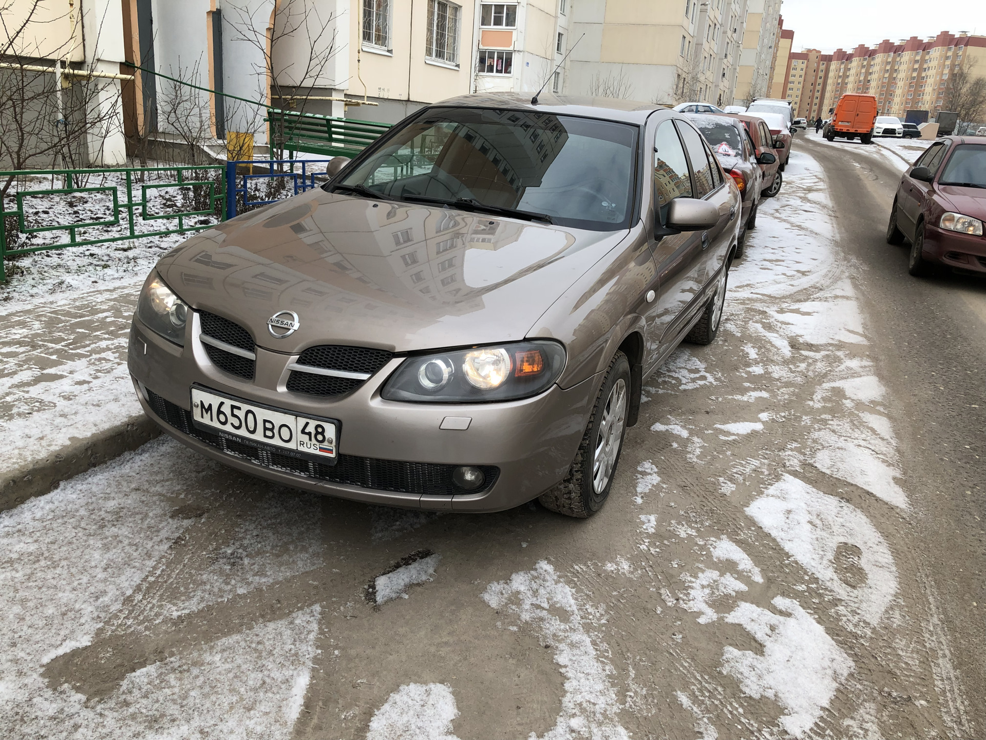 Ниссан альмера 2006 год двигатель. Nissan Almera 2006. Ниссан Альмера 2006 год зима.