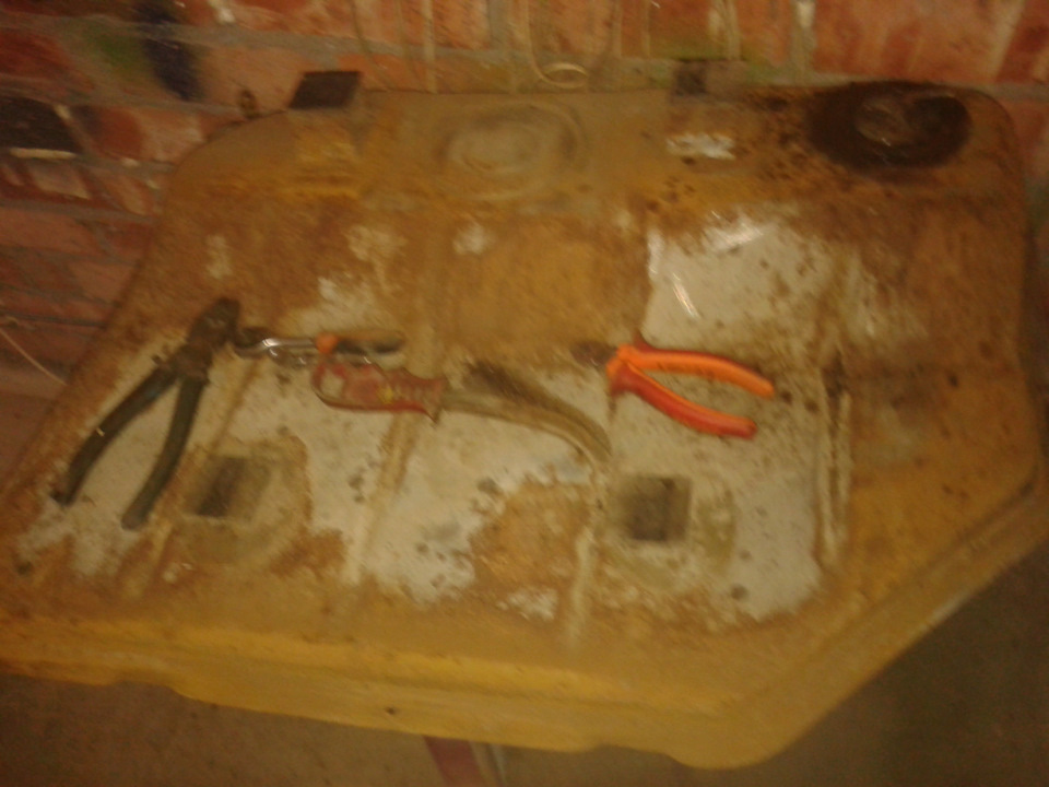 Уменьшение расхода топлива, или дырявый бак. — Москвич 2141, 1,8 л ...