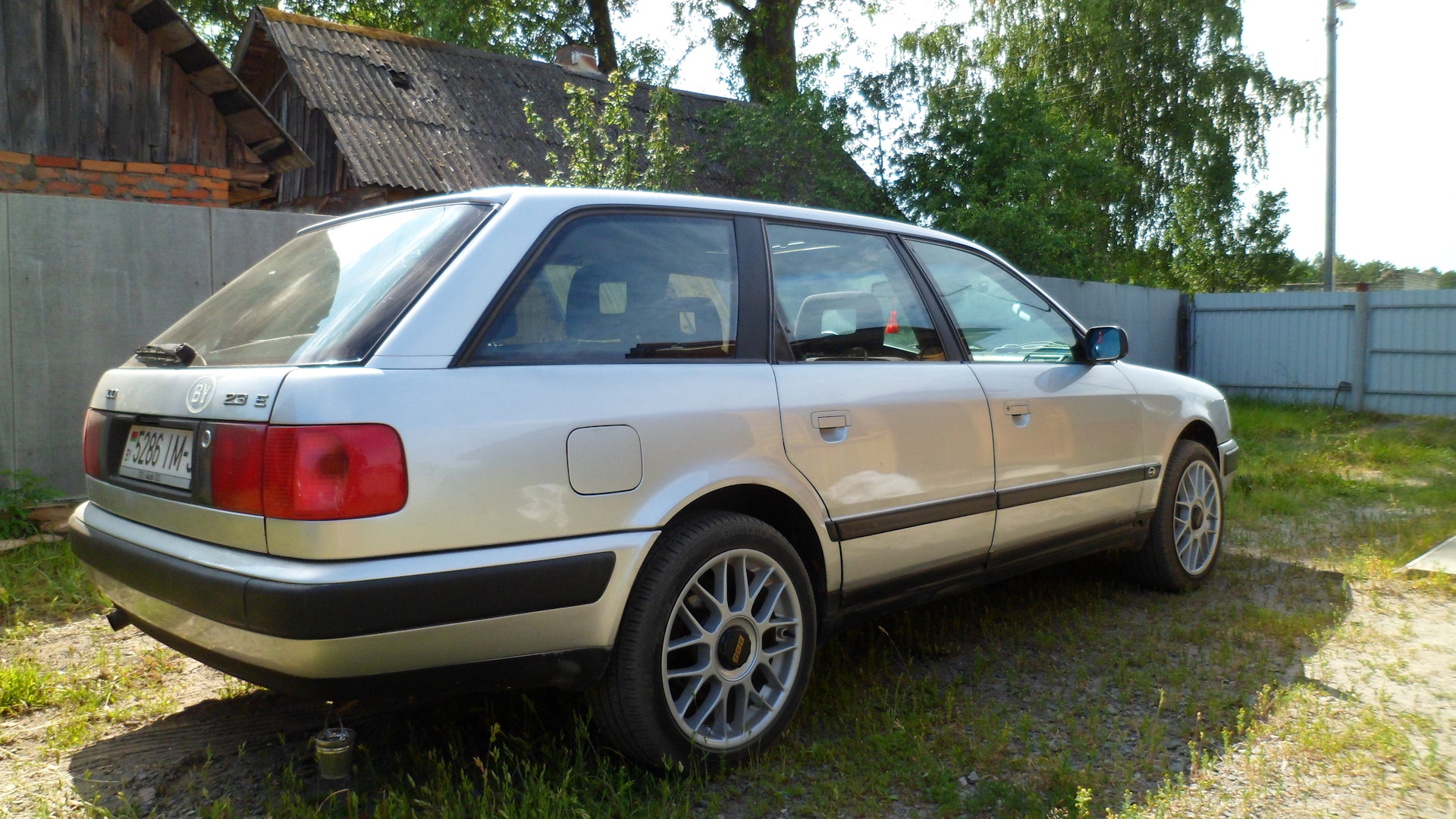 Масса ауди 100. 4314501 Audi s2 avant SW 1994 Red. Вес Ауди 100 1984 года.