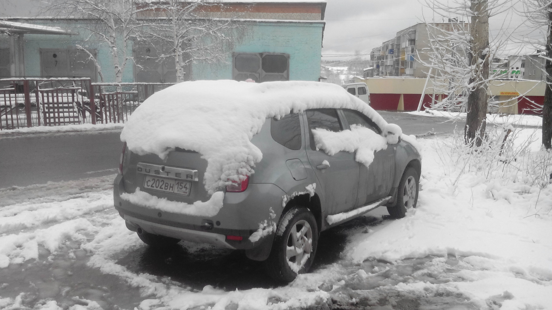 Что не так с рено дастер. Климат на Рено Дастер. Зима в мае приколы. Renault not weather.