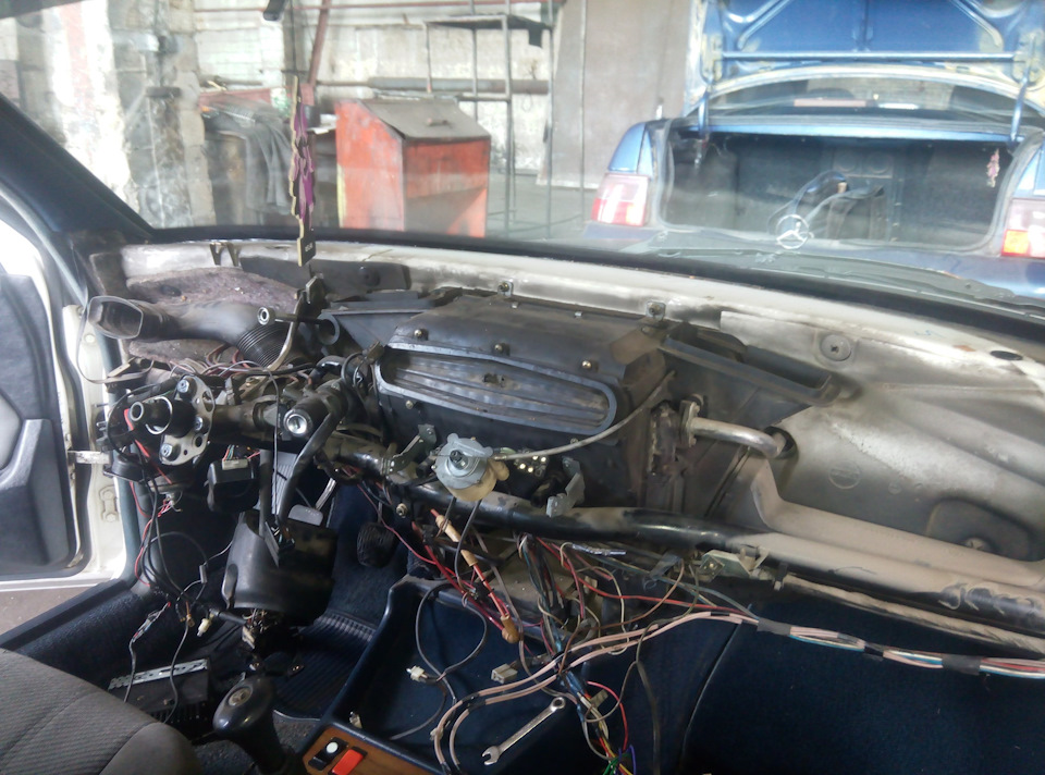 Фото в бортжурнале Mercedes-Benz 190 (W201)