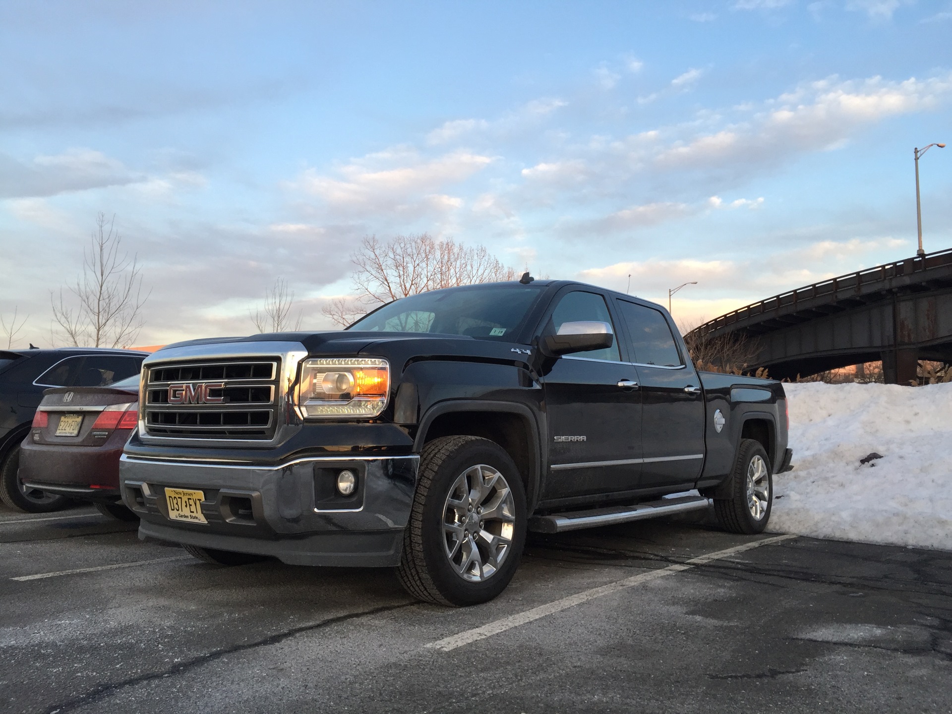 Sierra, Park & Ride и немного о ежедневных путешествиях в New York. — GMC  Sierra (GMT K2XX), 5,3 л, 2014 года | путешествие | DRIVE2