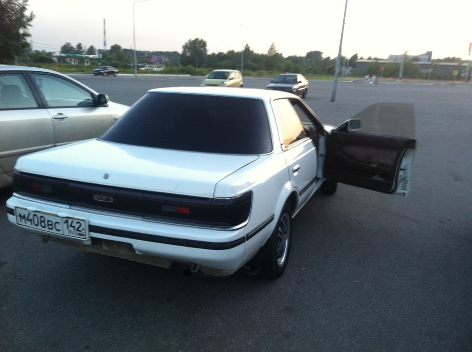 Toyota Carina ed st160 салон