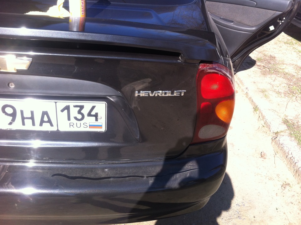 Снял шилдик шевролет, еще -100500 хрома — Chevrolet Lanos, 1,5 л, 2008 ...