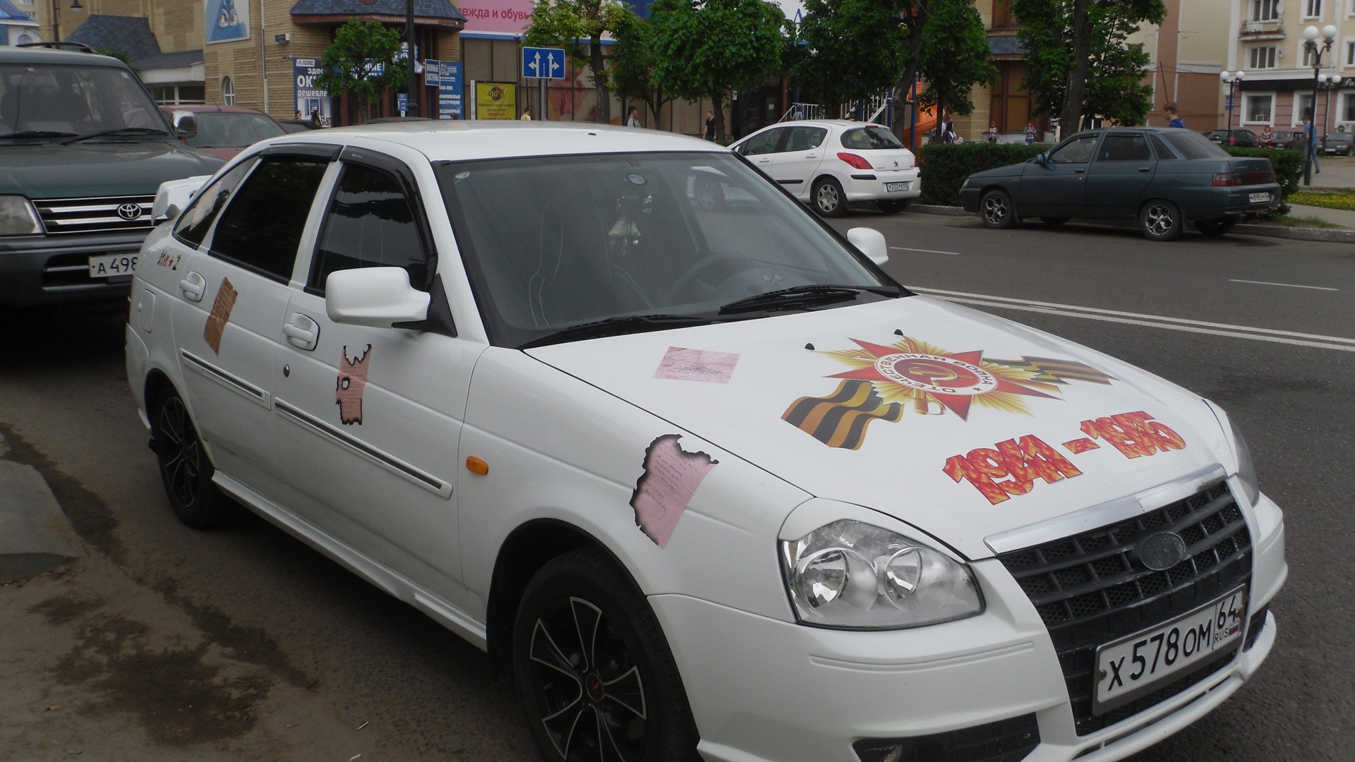 Lada Приора хэтчбек бензиновый 2010 | 