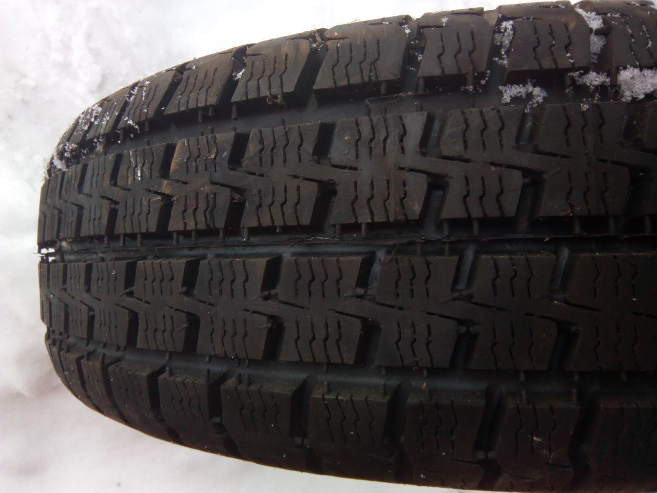 Авито 65. Шина Волга 205/70 r14. Алтайшина 205 70 р14. 205 70 R14 на Волгу. 205 70 R14 всесезонка.