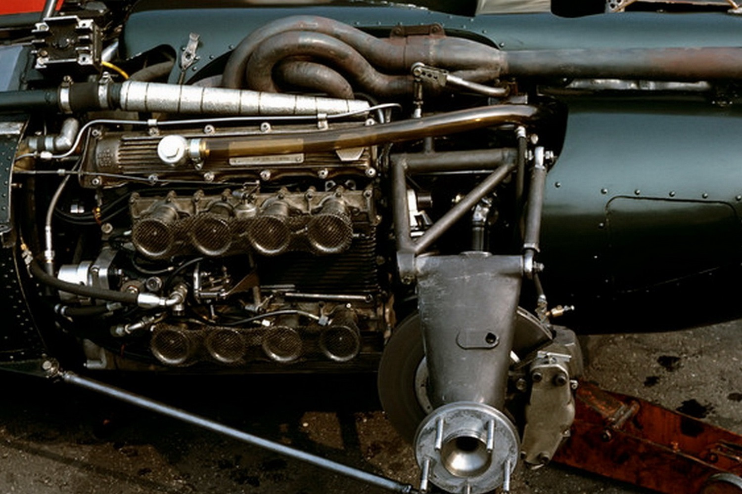 Плохие двигатели. Моторы BRM h16. BRM H 16. BRM-10ck. BRM f1 engine.