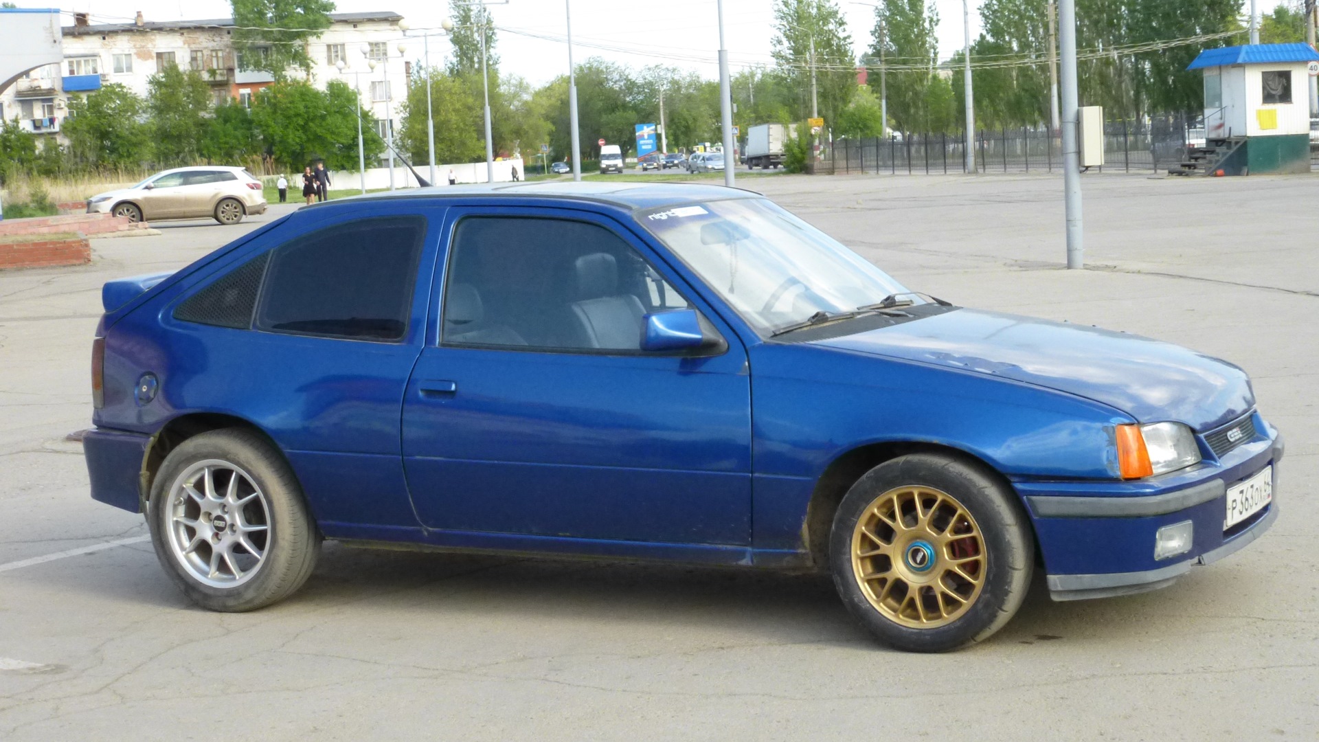 Опель кадет 2 0 GSI 16v