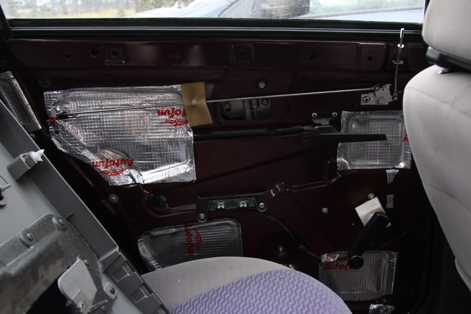 ОБИВКА ДВЕРЕЙ ПРИОРЫ + ШУМКА — Lada Приора седан, 1,6 л, 2008 года ...