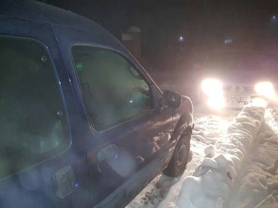 Машина на ходу — Renault Kangoo (1G), 1,5 л, 2006 года | своими руками ...