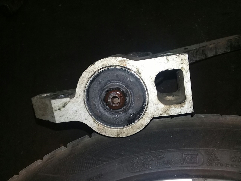 Пришло время менять сайлентблоки свечи и пыльник шруса) — Volkswagen ...