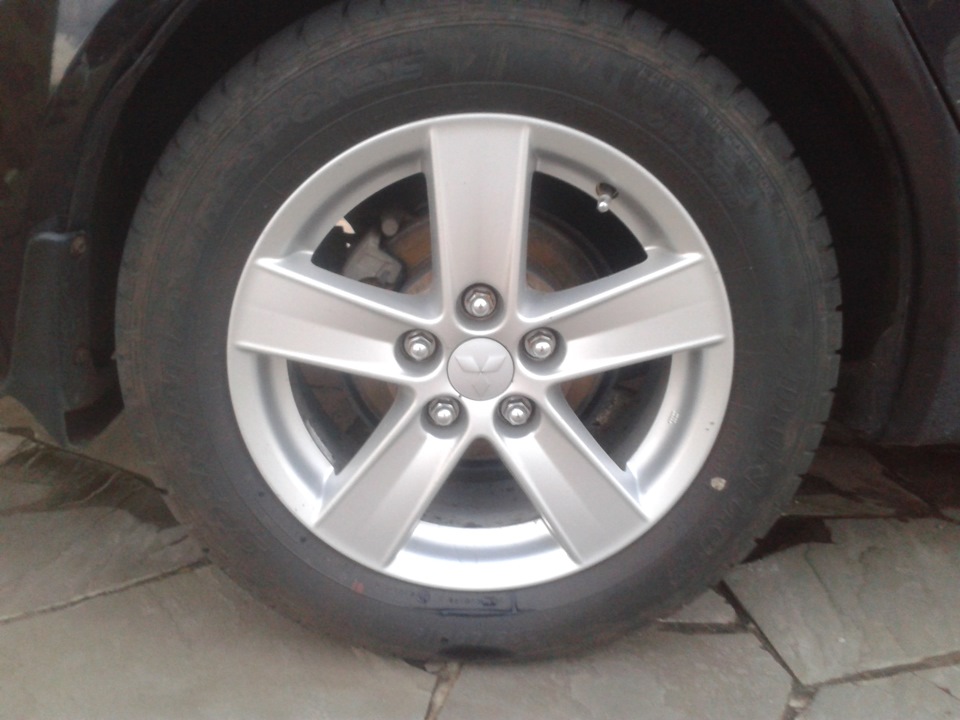 штатное — Mitsubishi Lancer X