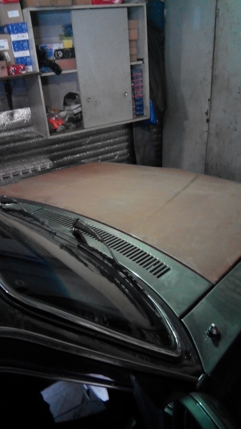 Капот и петли на месте — ГАЗ 2410, 4 л, 1988 года | запчасти | DRIVE2