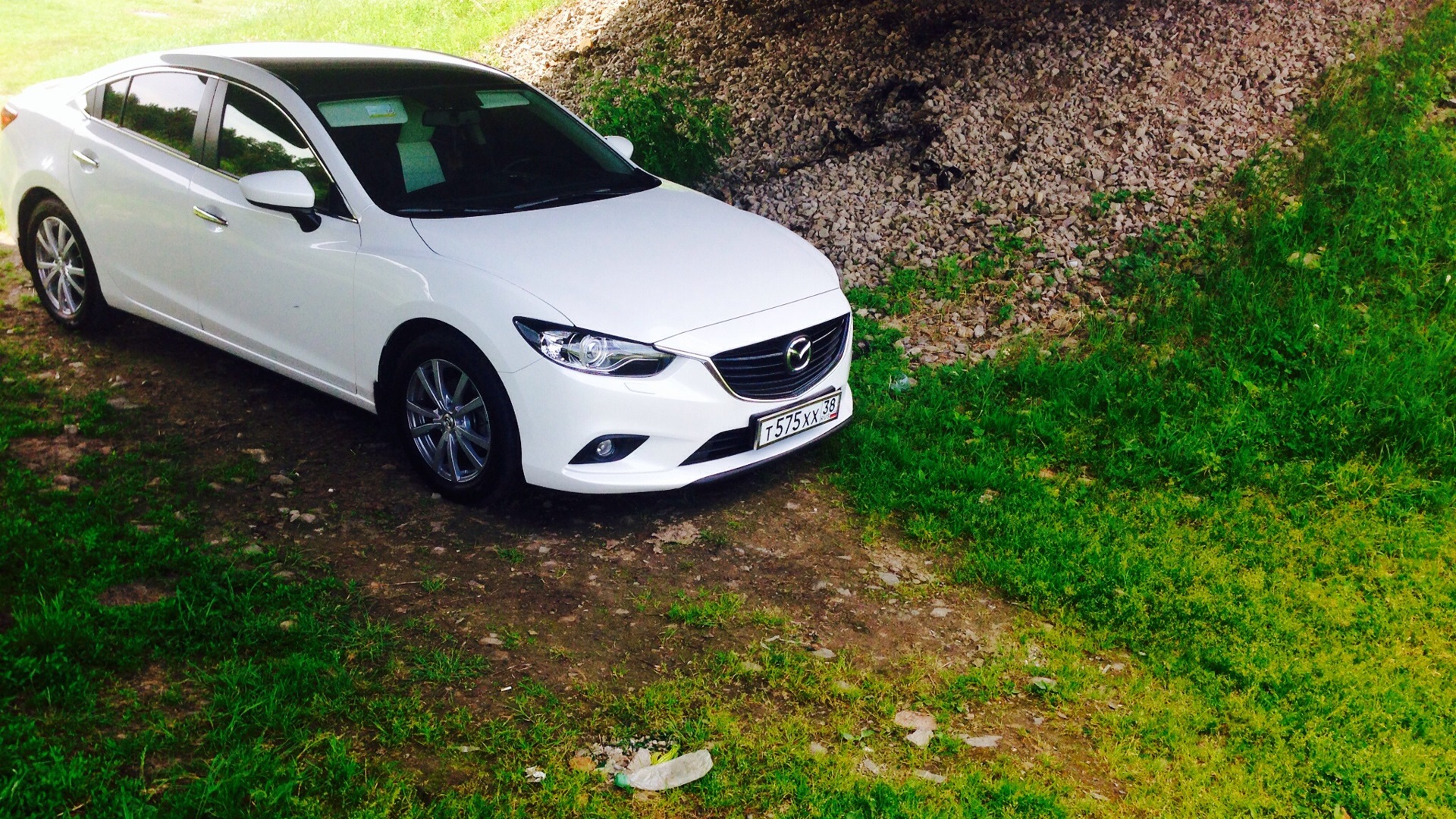 Mazda 6 White Pearl