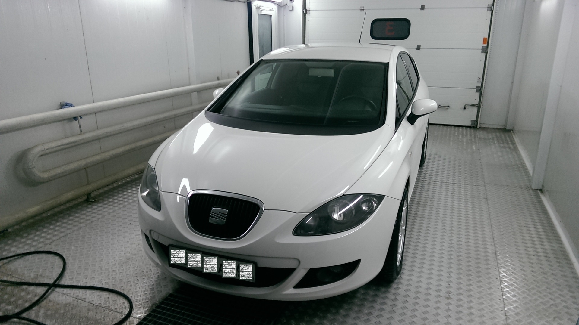 SEAT Leon (Mk II) 1.6 бензиновый 2008 | на DRIVE2