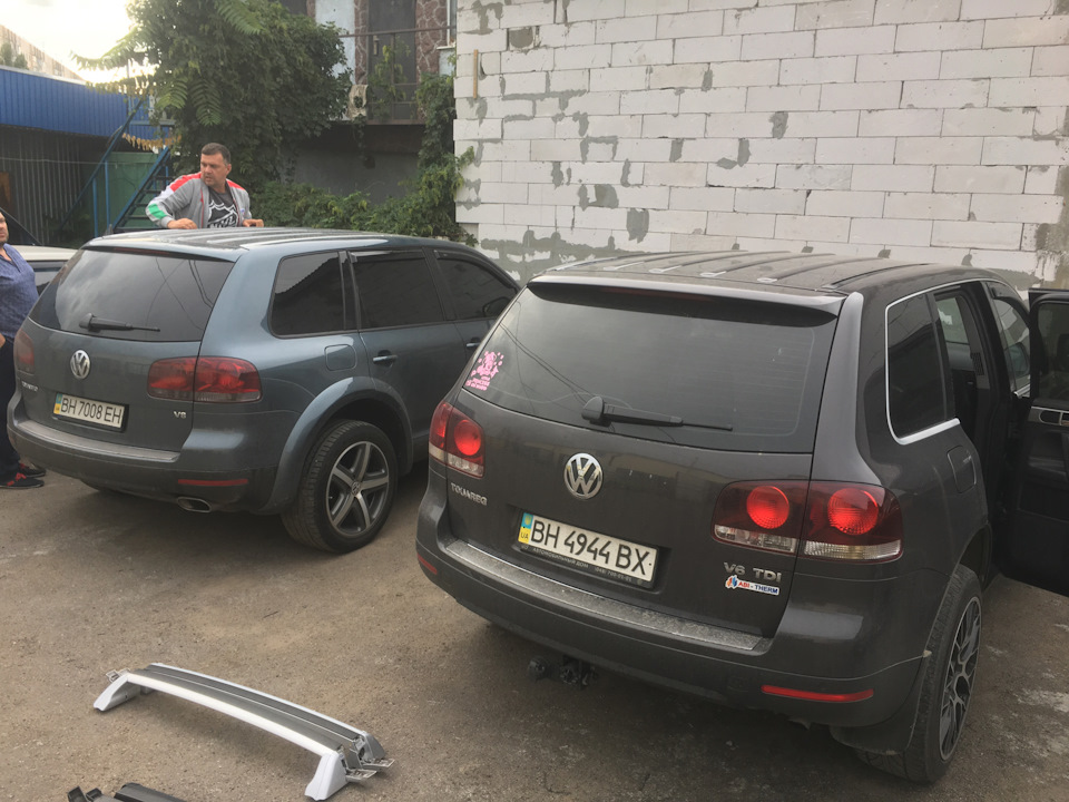 Фетиш. Серебристые рейлинги — Volkswagen Touareg (1G), 3 л, 2008 года ...