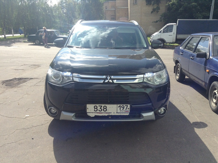 Mitsubishi outlander 3 phev. Митсубиси аутлендер phev 2019. Митсубиси аут 260. Аут 3. Митсубиси аутлендер 3.