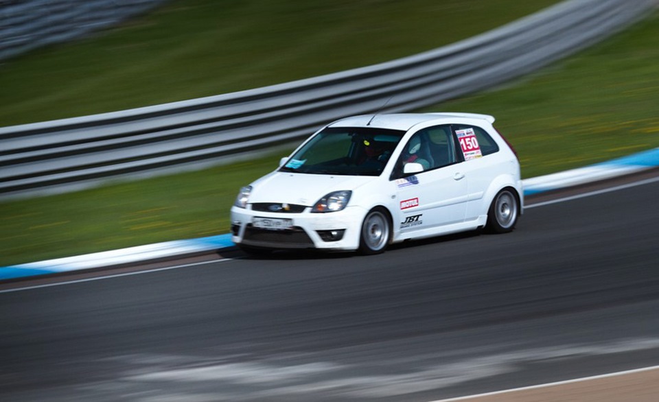 Фото в бортжурнале Ford Fiesta ST (Mk V)