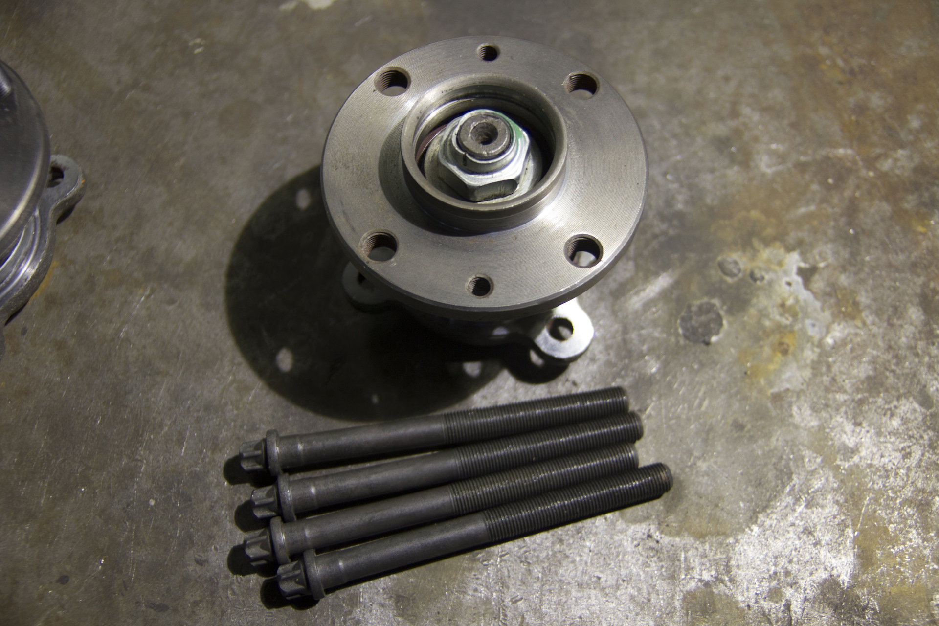 Установка колесных шпилек на классику. — Lada 21074, 1,6 л, 1999 года ...