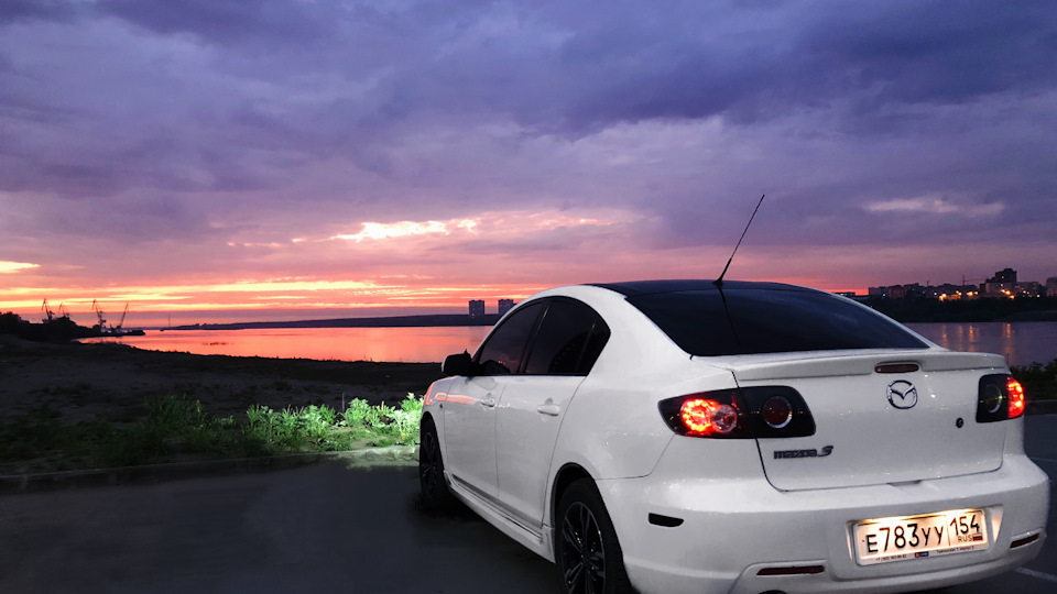 Mazda 3 Sunset