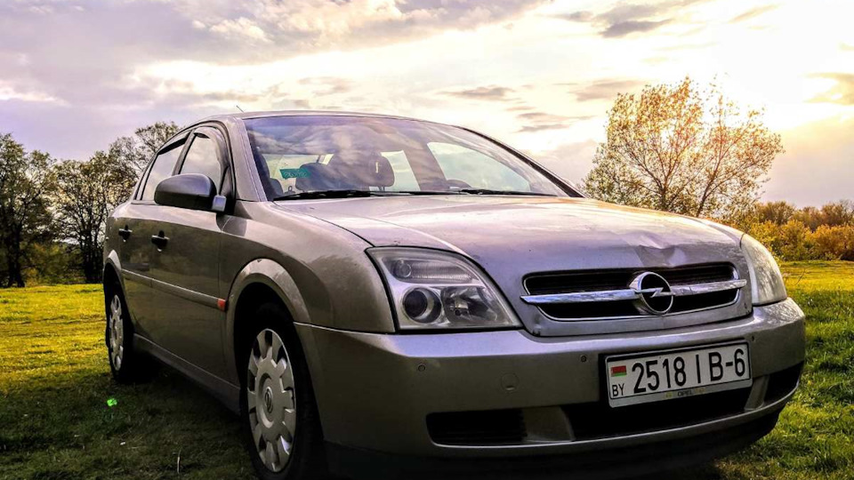 Opel Vectra 2.2 DTI "Молния на руле"