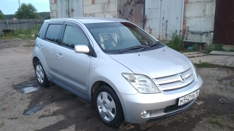 Toyota ist ncp 110 литье нештатное. Брызговики для toyota ist scion xa. Диски toyota ist ncp 110. Тойота ист 1. Ист золотистая.