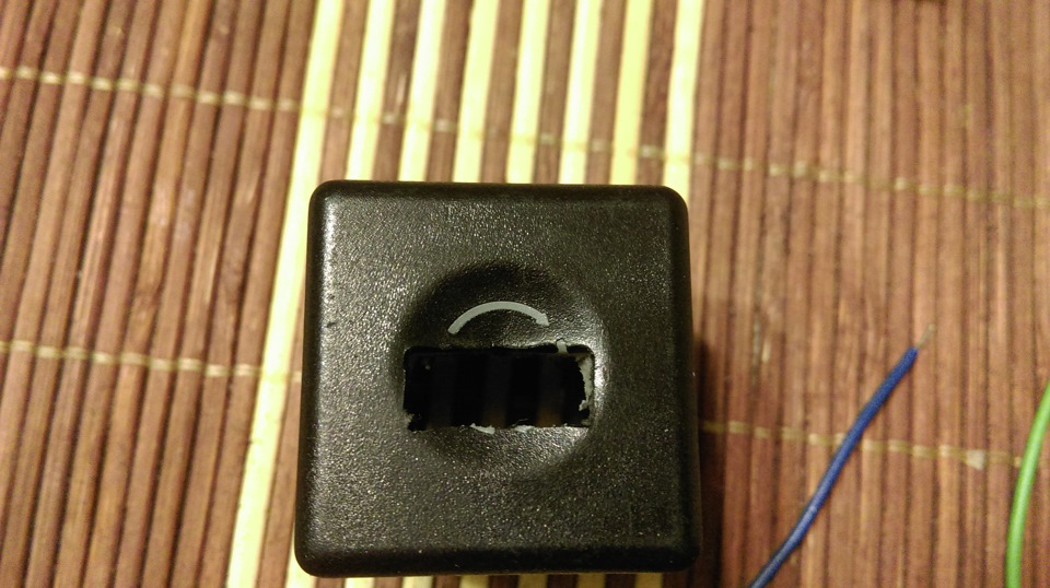 Usb-зарядка в кнопке на Ваз 2110,11,12, с панелью старого образца ...