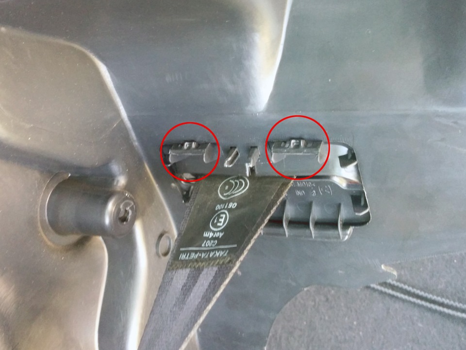 Инструкция: Как снять пластиковые панели в багажнике — Citroen C4 (2G ...