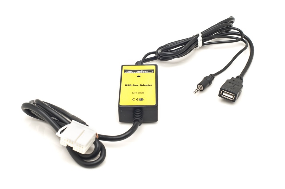 Usb aux адаптер. USB aux адаптер для Honda. Aux адаптер в Хонда Аккорд 7. Yatour адаптер Honda Civic. Honda переходник для USB mp3