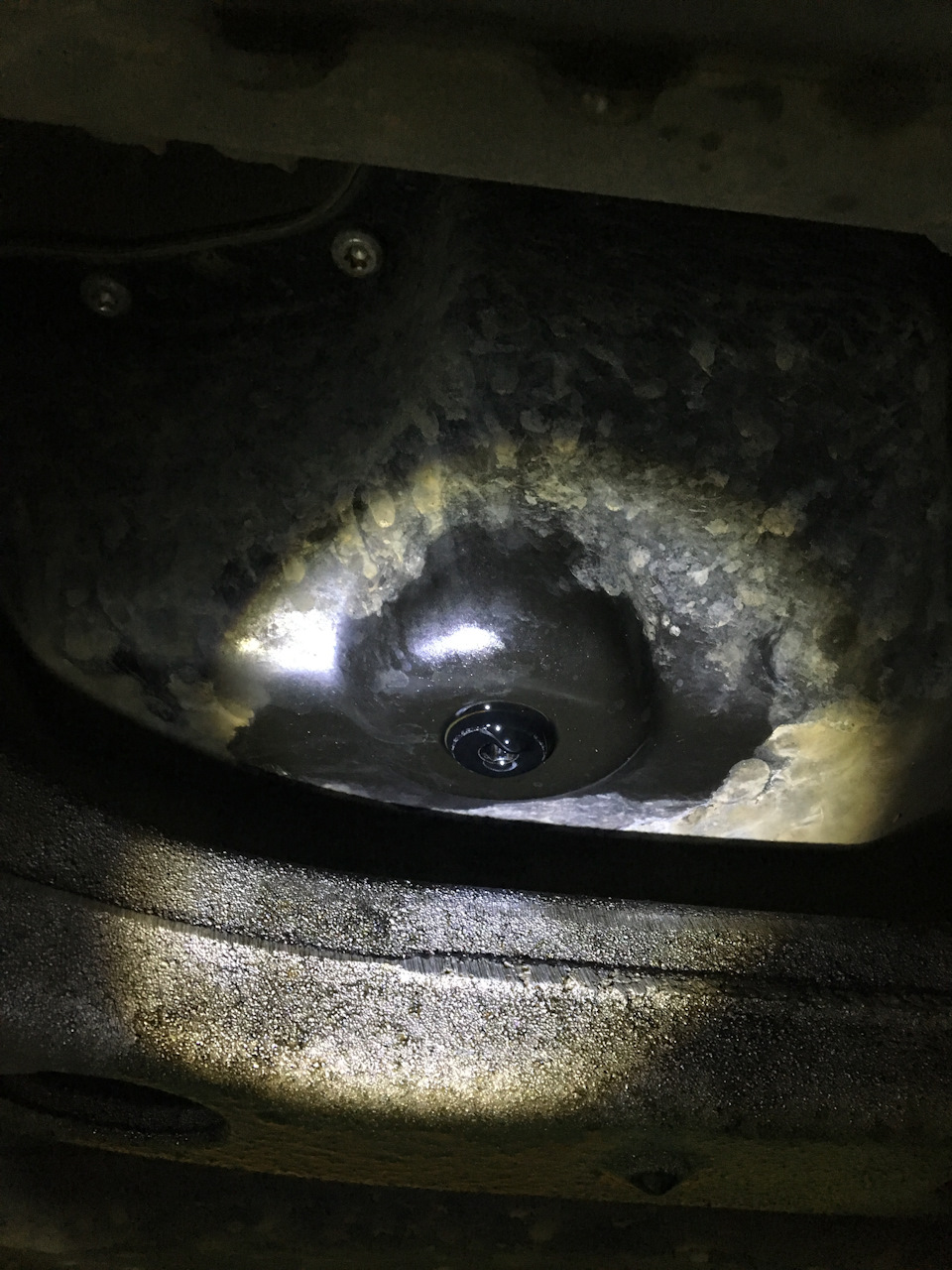 4caf77es 960 для чего нужна сливная пробка