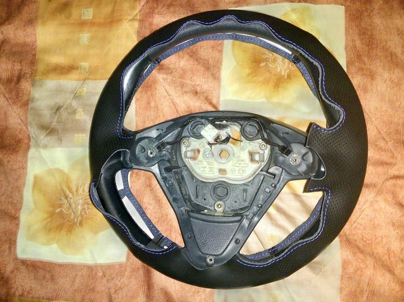 Новый руль — Ford Fiesta (Mk VI), 1,2 л, 2009 года | своими руками | DRIVE2